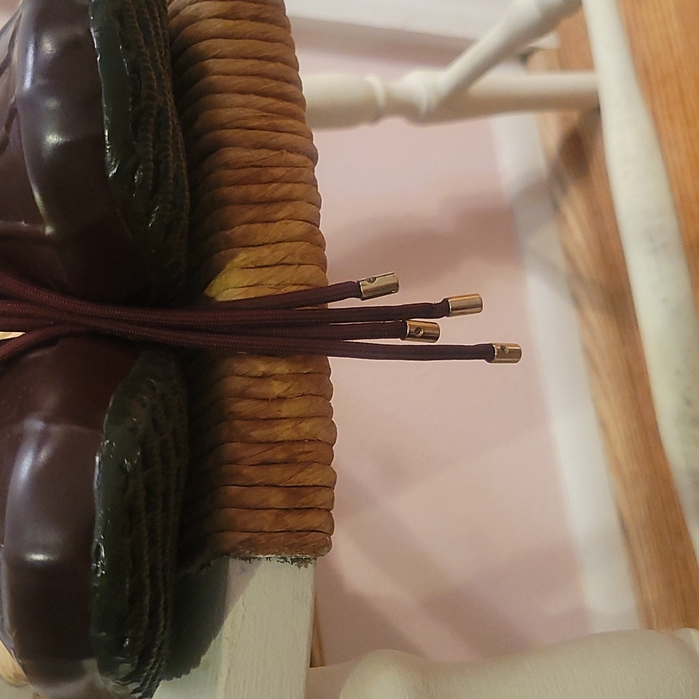 Gianni Bini maroon duck boots - Picture 9 of 9